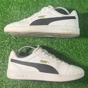 Puma White and Black Casual Sneakers